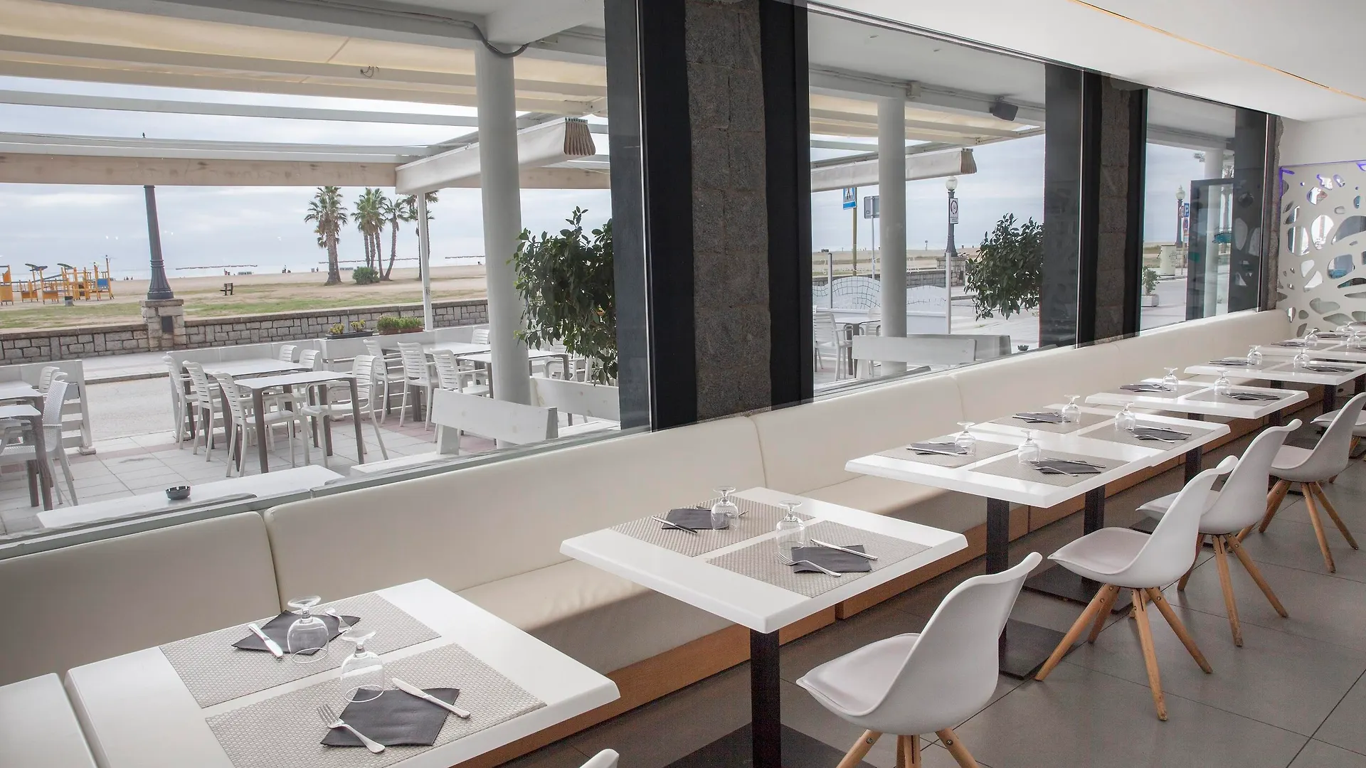 Hotel Brisamar Suites Coma-ruga 3*,