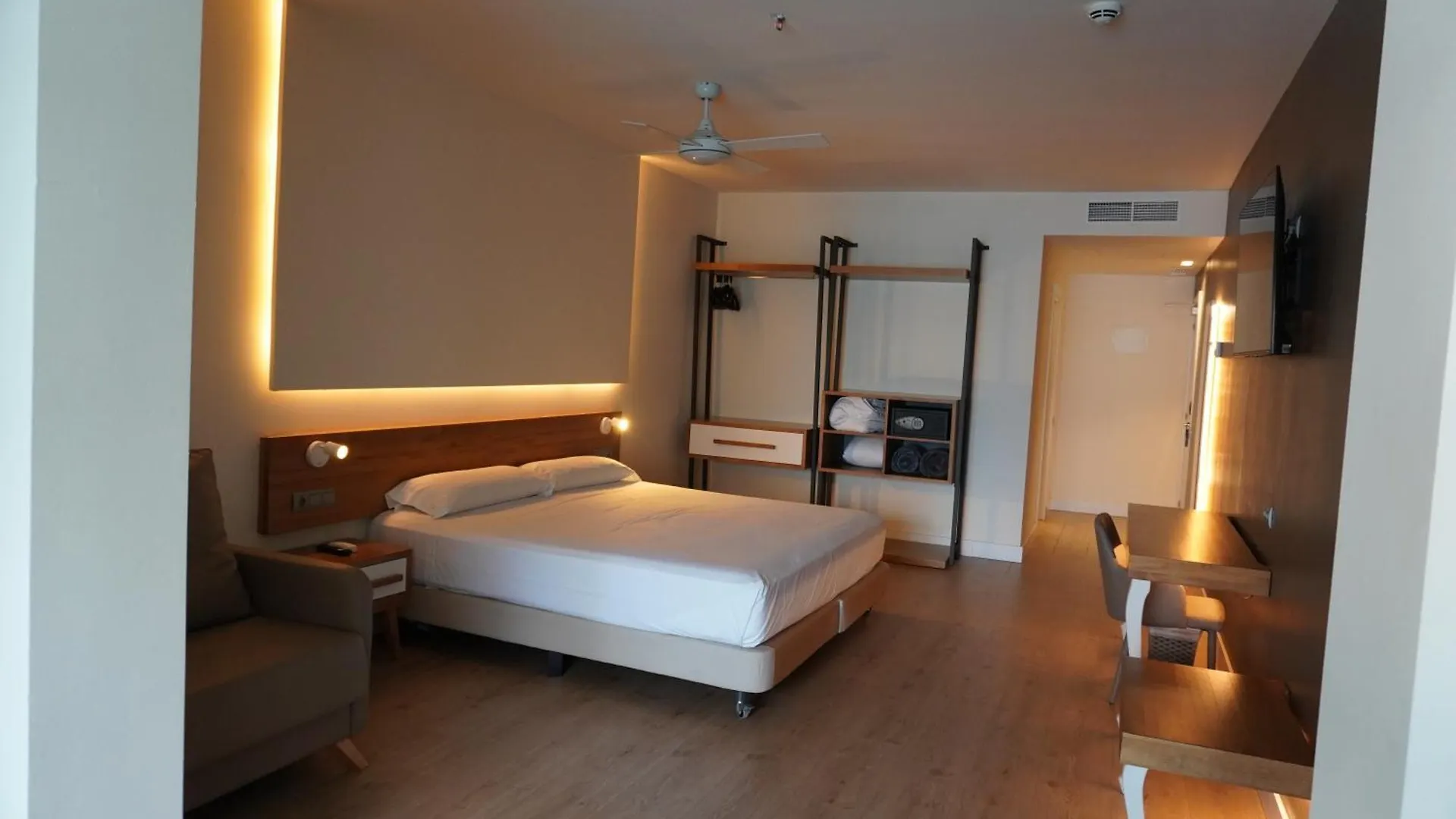 Hotel Brisamar Suites Coma-ruga