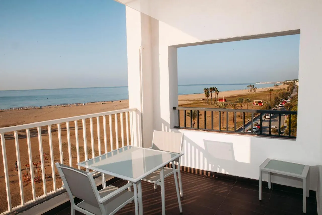 Hotel Brisamar Suites location