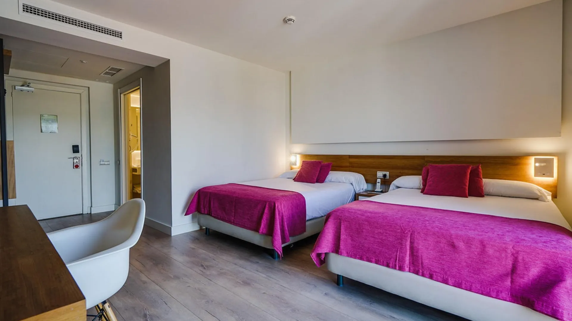 Hotel Brisamar Suites Coma-ruga Spain