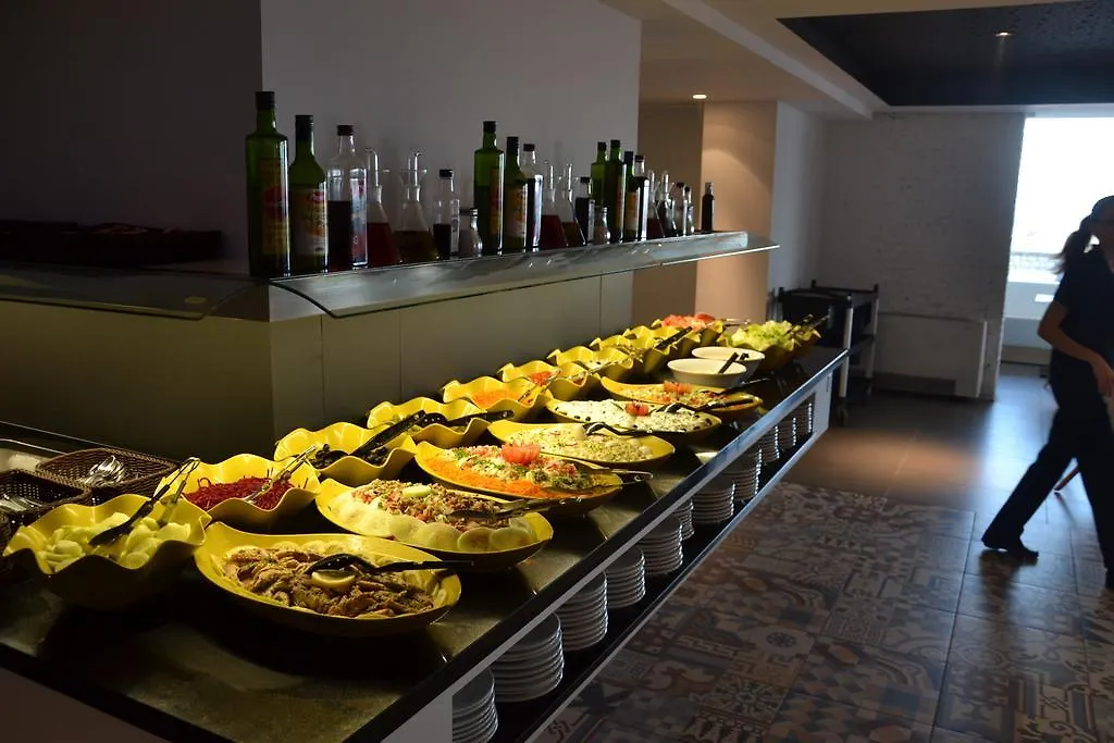 Hotel Brisamar Suites Coma-ruga 3*,